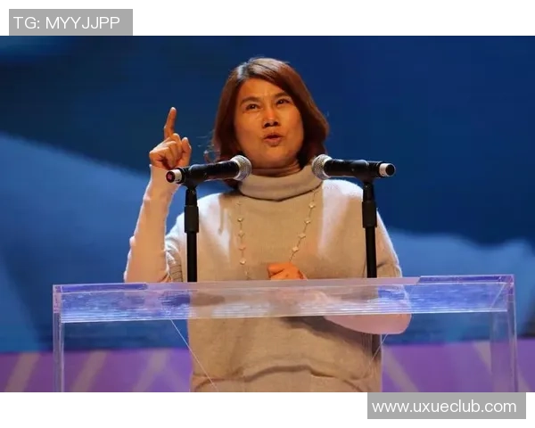 陈丽的足球人生深度对话探索她的梦想与坚持之路